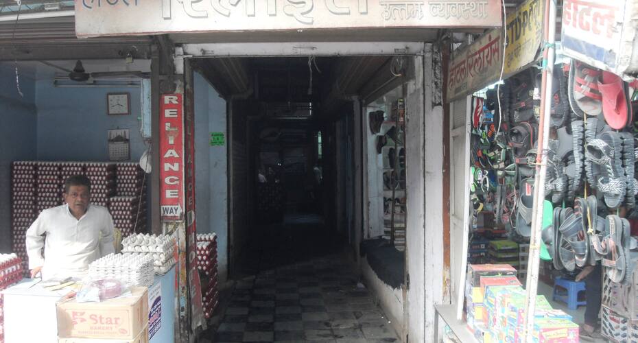 Hotel Reliance, Bhopal 3